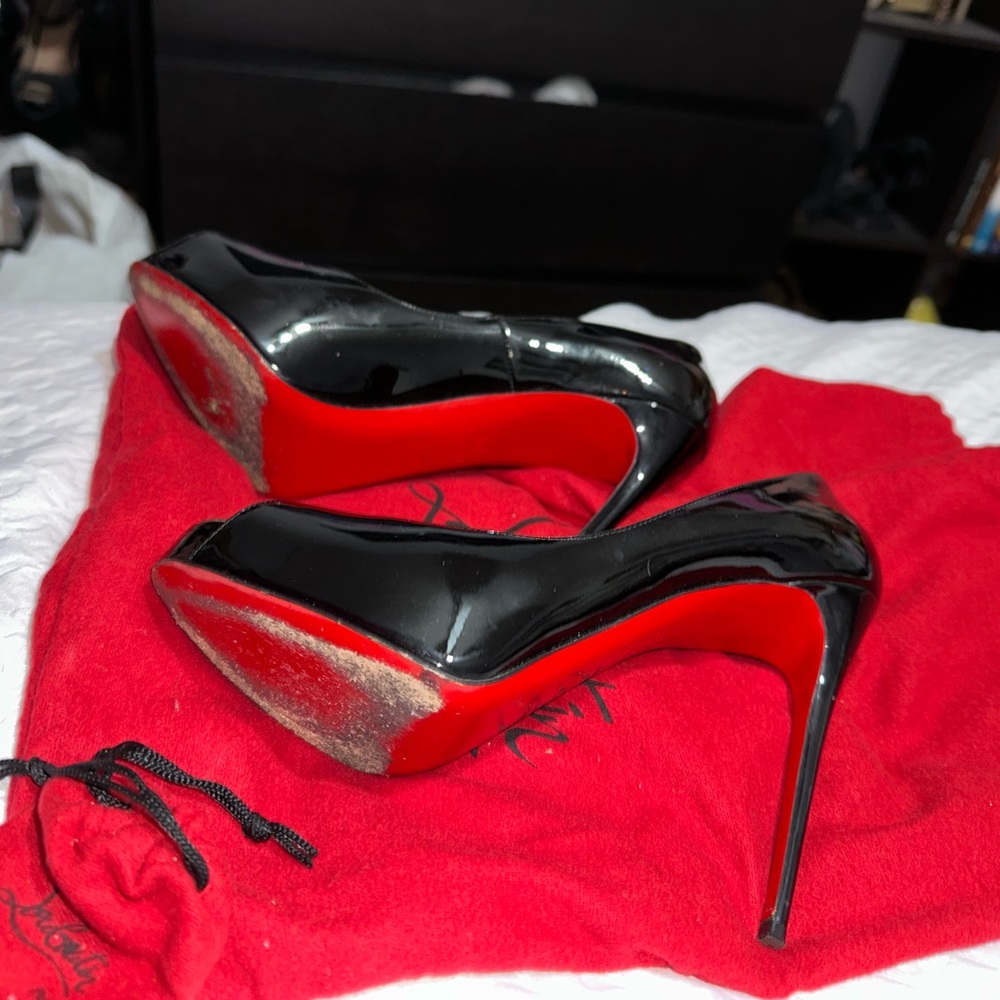 Christian Louboutin Very Prive Pump - Picture 5 of 7